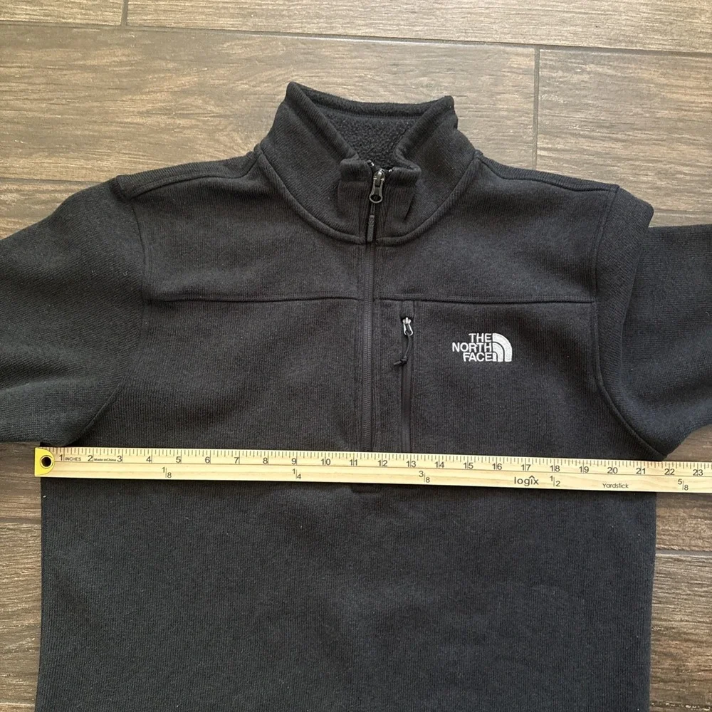 The North Face Quarter Zip Fleece Pullover Men Large Black Zip Chest Pocket
